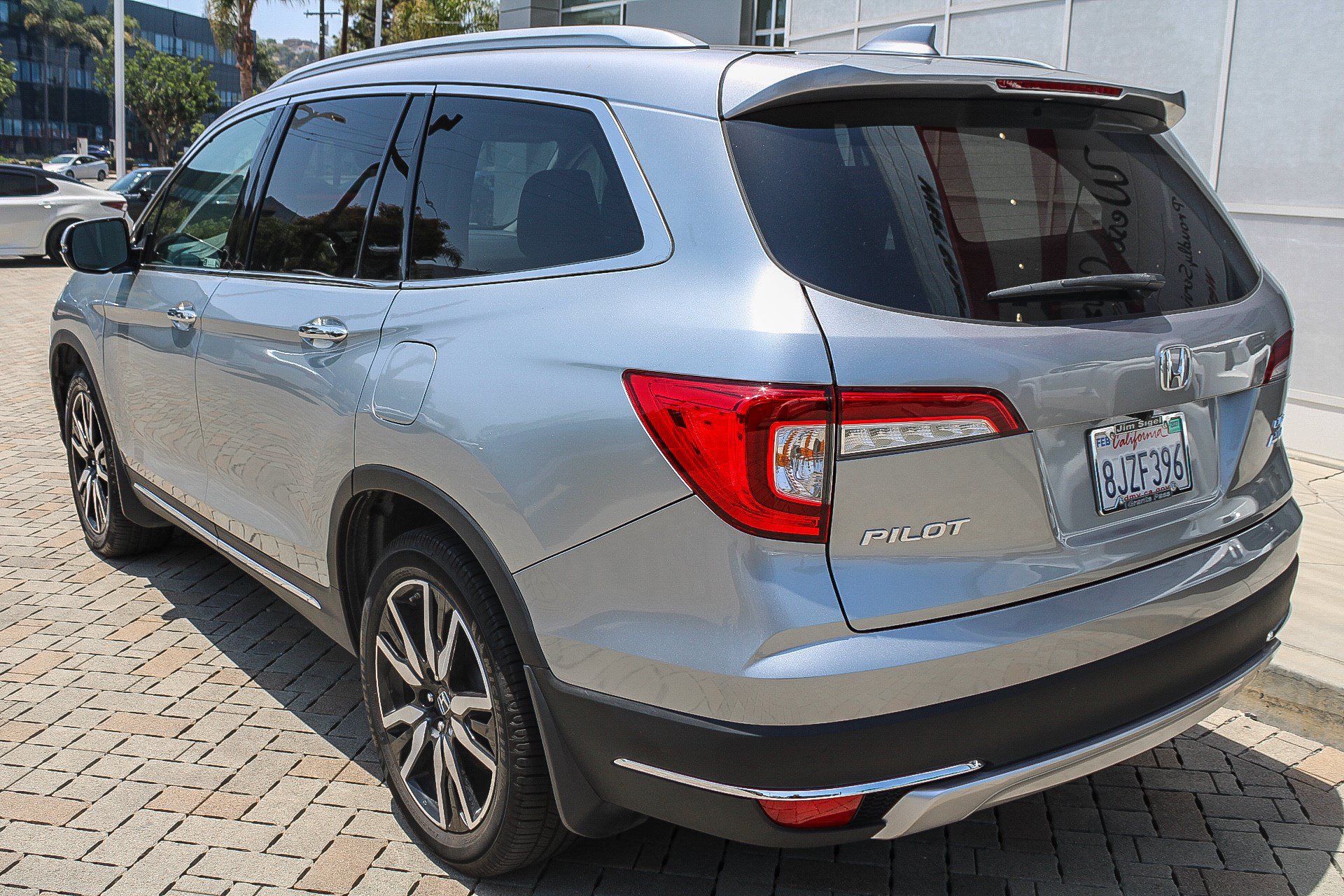 Used 2019 Honda Pilot Elite image 9