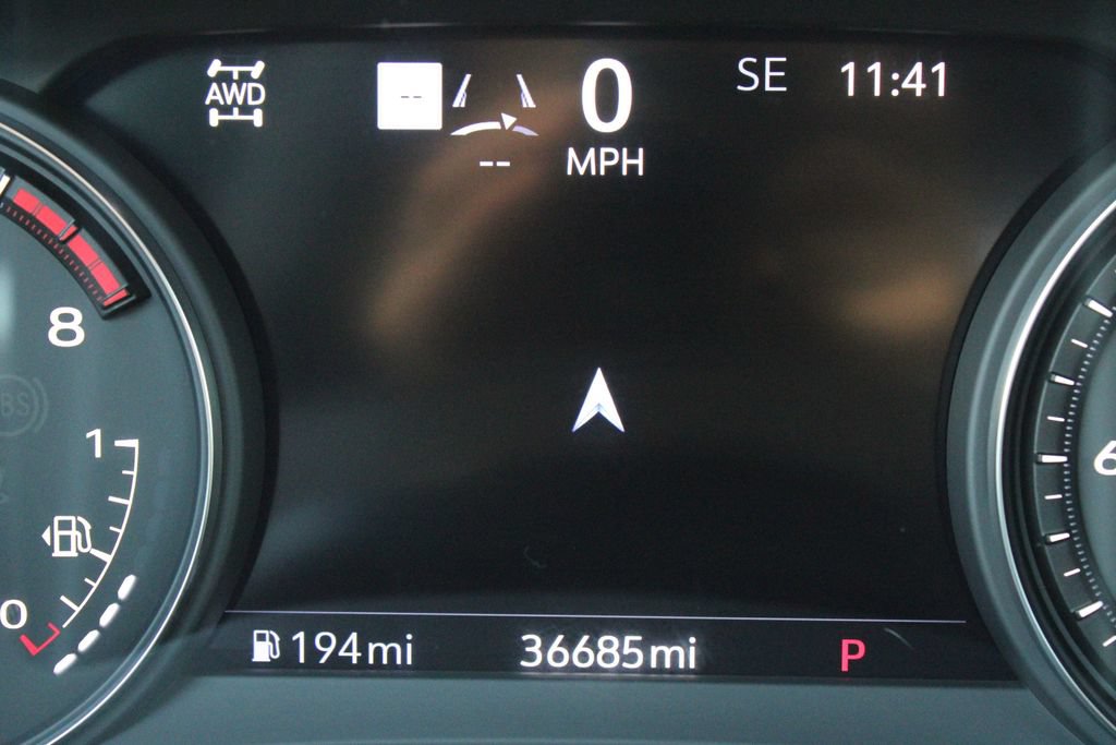 Used 2022 Cadillac XT6 Sport AWD/4WD image 3