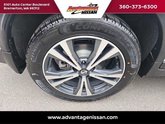 Used 2019 Nissan Rogue SV w/ Premium Package AWD/4WD image 27