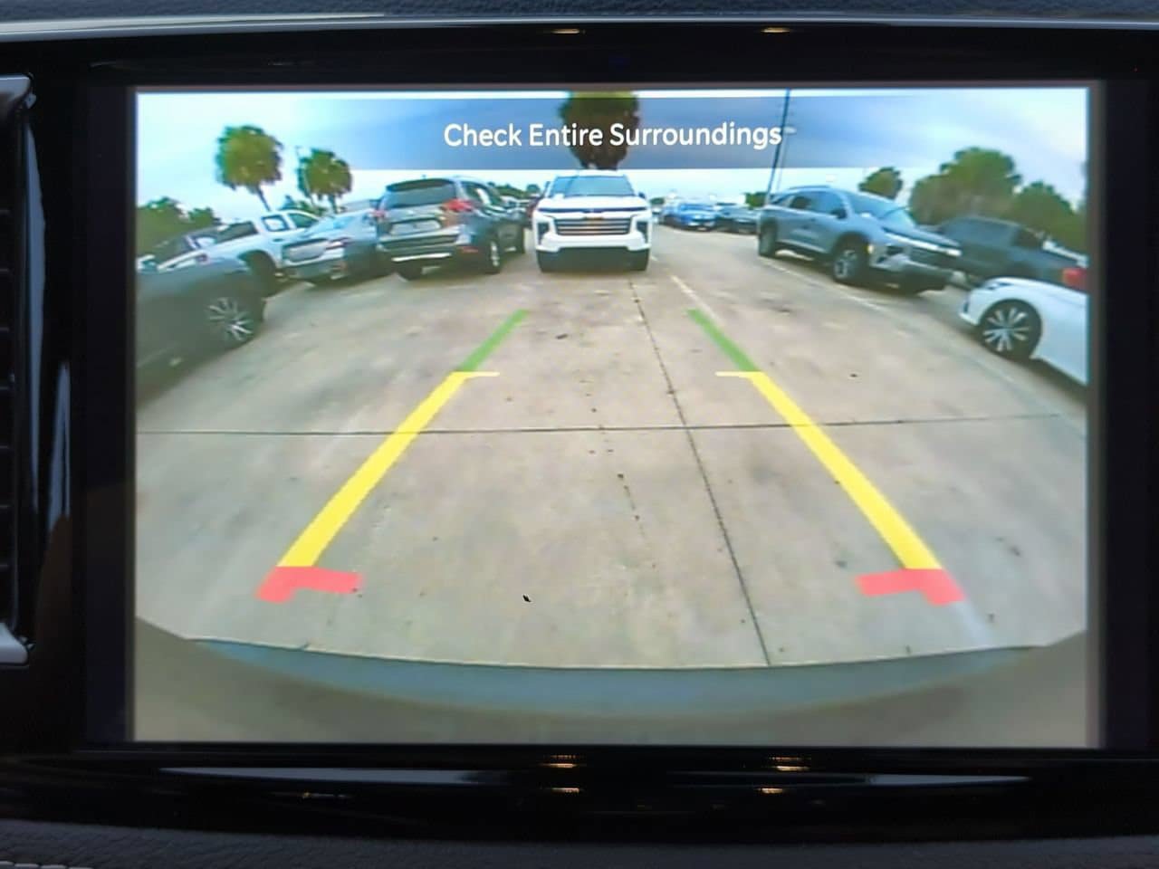 Used 2026 Chrysler Pacifica Limited FWD image 16