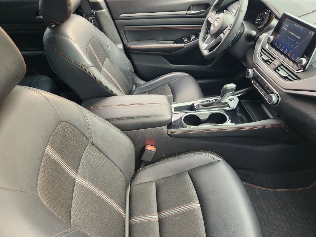 Used 2023 Nissan Altima 2.5 SR FWD image 14