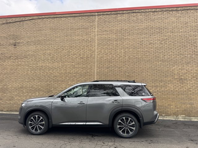 New 2026 Nissan Pathfinder Platinum AWD/4WD image 37