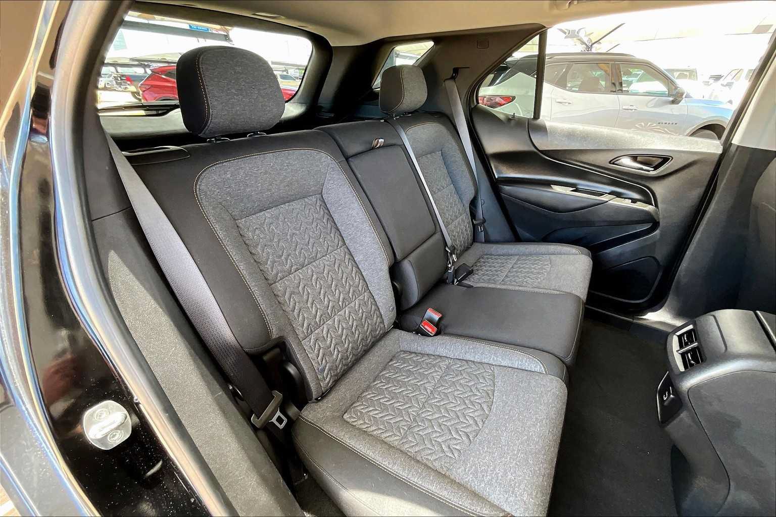 Used 2023 Chevrolet Equinox LT FWD image 20