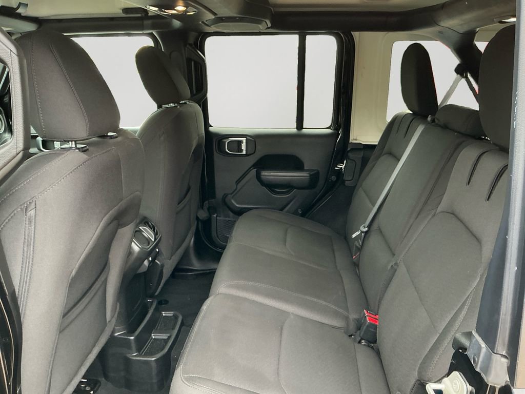 Used 2023 Jeep Wrangler Unlimited AWD/4WD image 15