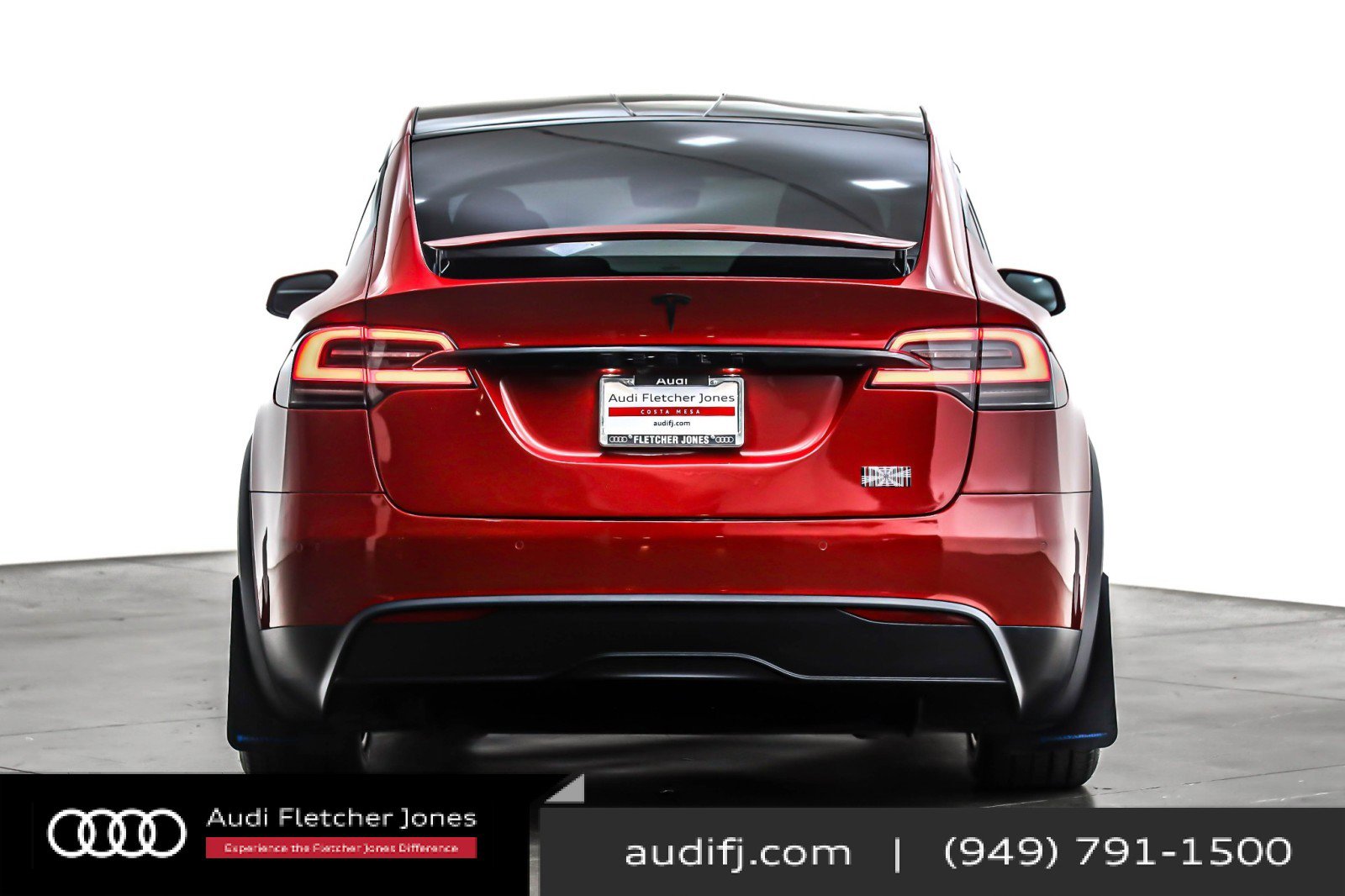 Used 2023 Tesla Model X Plaid image 3