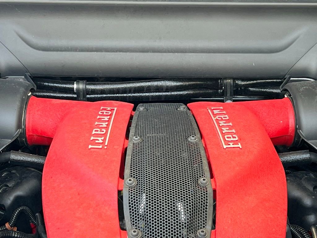 Used 2022 Ferrari F8 Tributo image 10