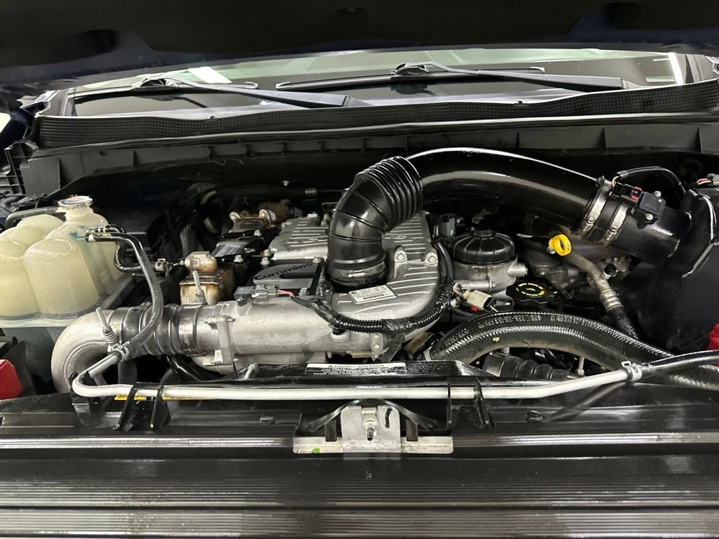 Used 2017 Nissan Titan SV RWD image 22