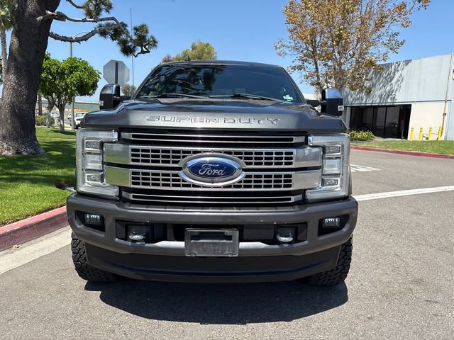 Used 2019 Ford F250 Platinum AWD/4WD image 2
