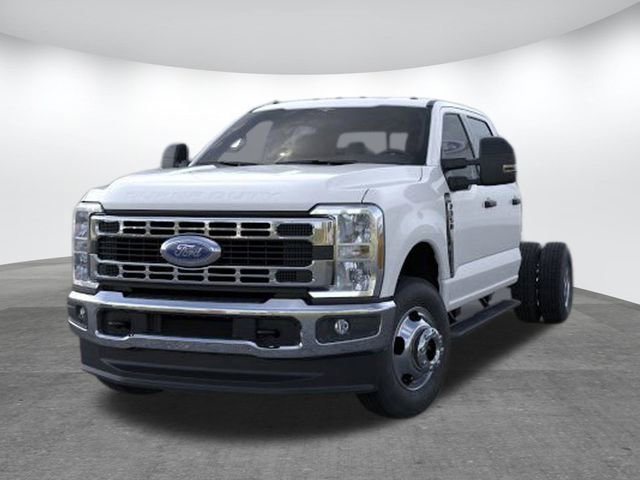 New 2026 Ford F350 XL w/ XL Chrome Package image 2