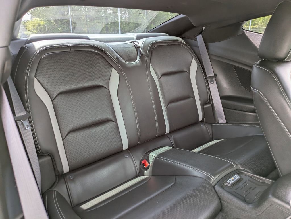 Used 2017 Chevrolet Camaro SS RWD image 15