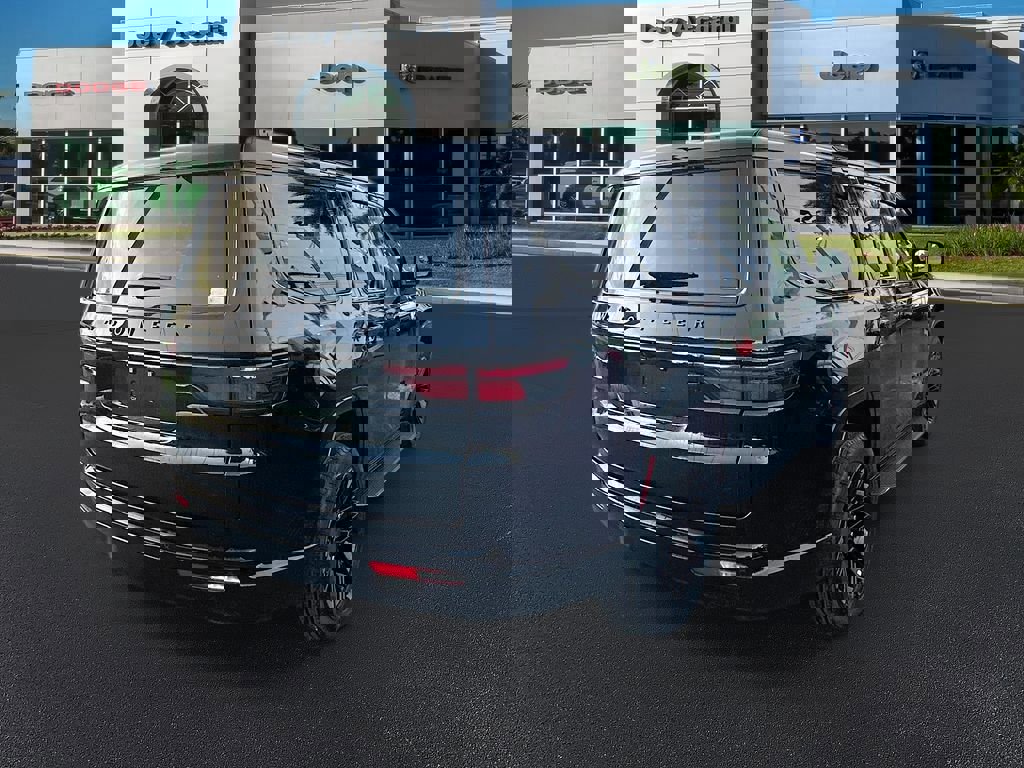 New 2025 Jeep Wagoneer Series II w/ Convenience Group I image 8