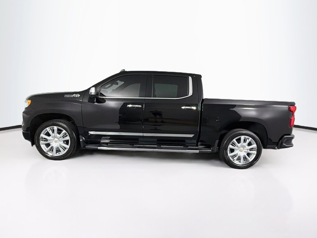 Used 2024 Chevrolet Silverado 1500 High Country AWD/4WD image 6
