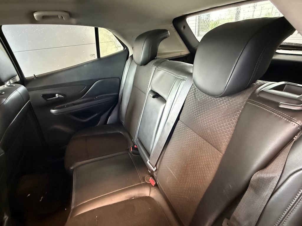 Used 2018 Buick Encore Preferred AWD/4WD image 17
