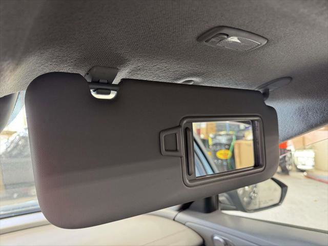 Certified 2025 Hyundai Elantra SEL w/ Cargo Package FWD image 30
