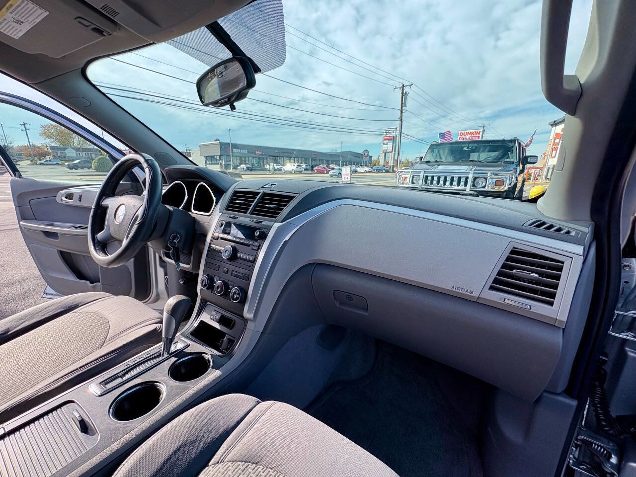 Used 2011 Chevrolet Traverse LS image 34