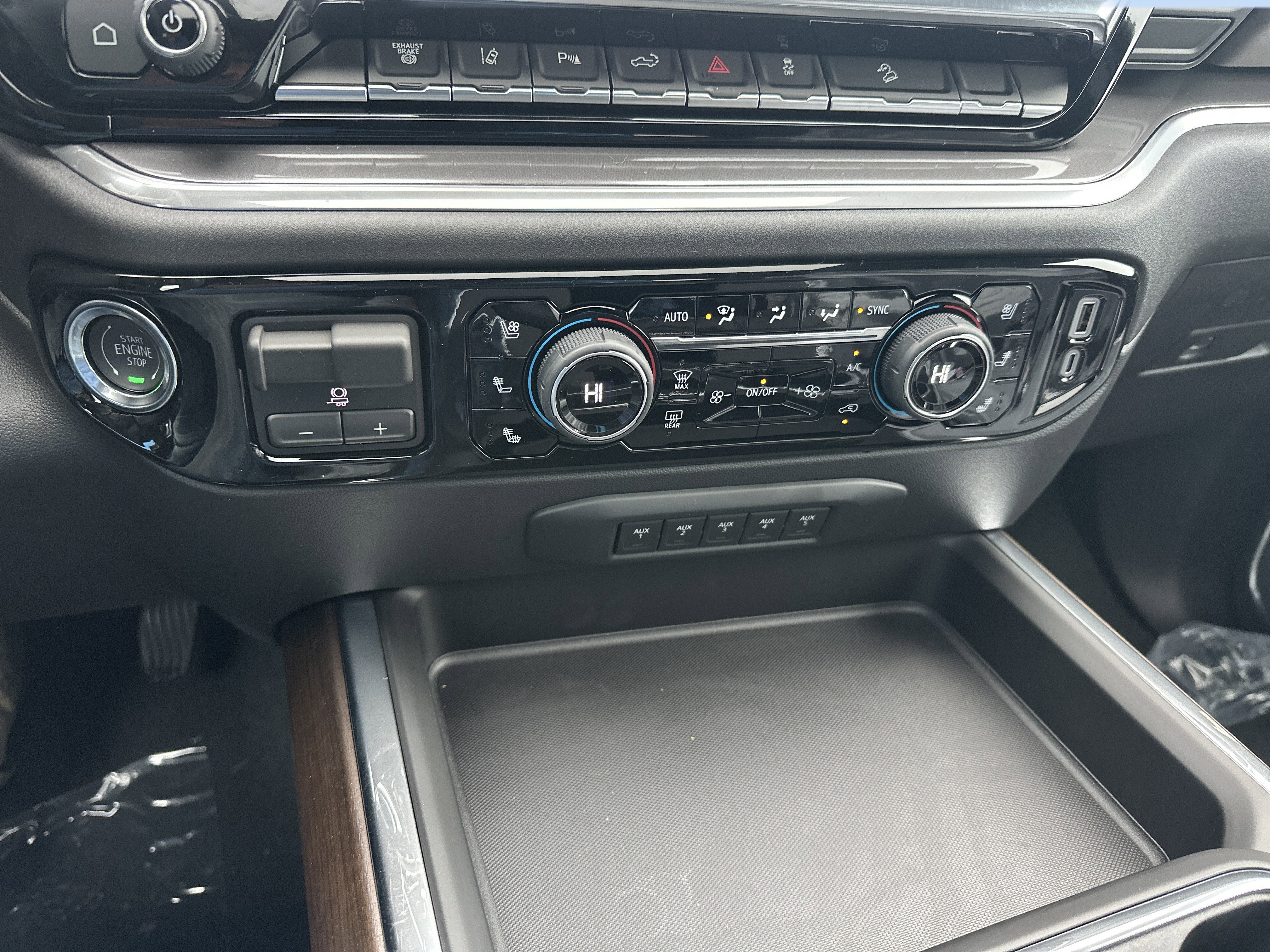 New 2026 Chevrolet Silverado 2500 High Country w/ High Country Premium Package image 15