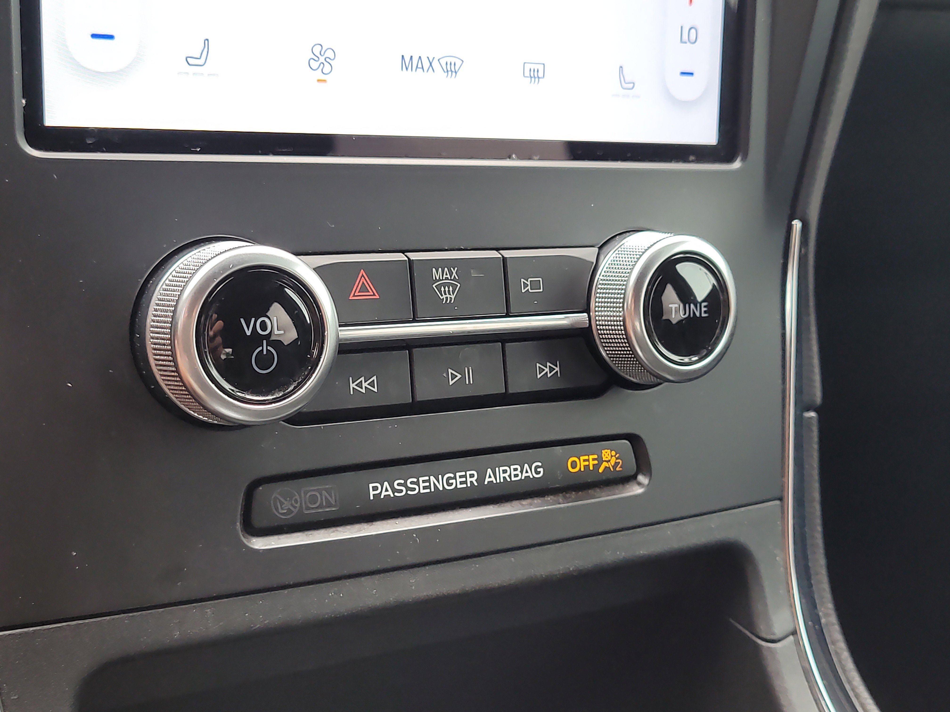 Used 2022 Ford Edge ST AWD/4WD image 28