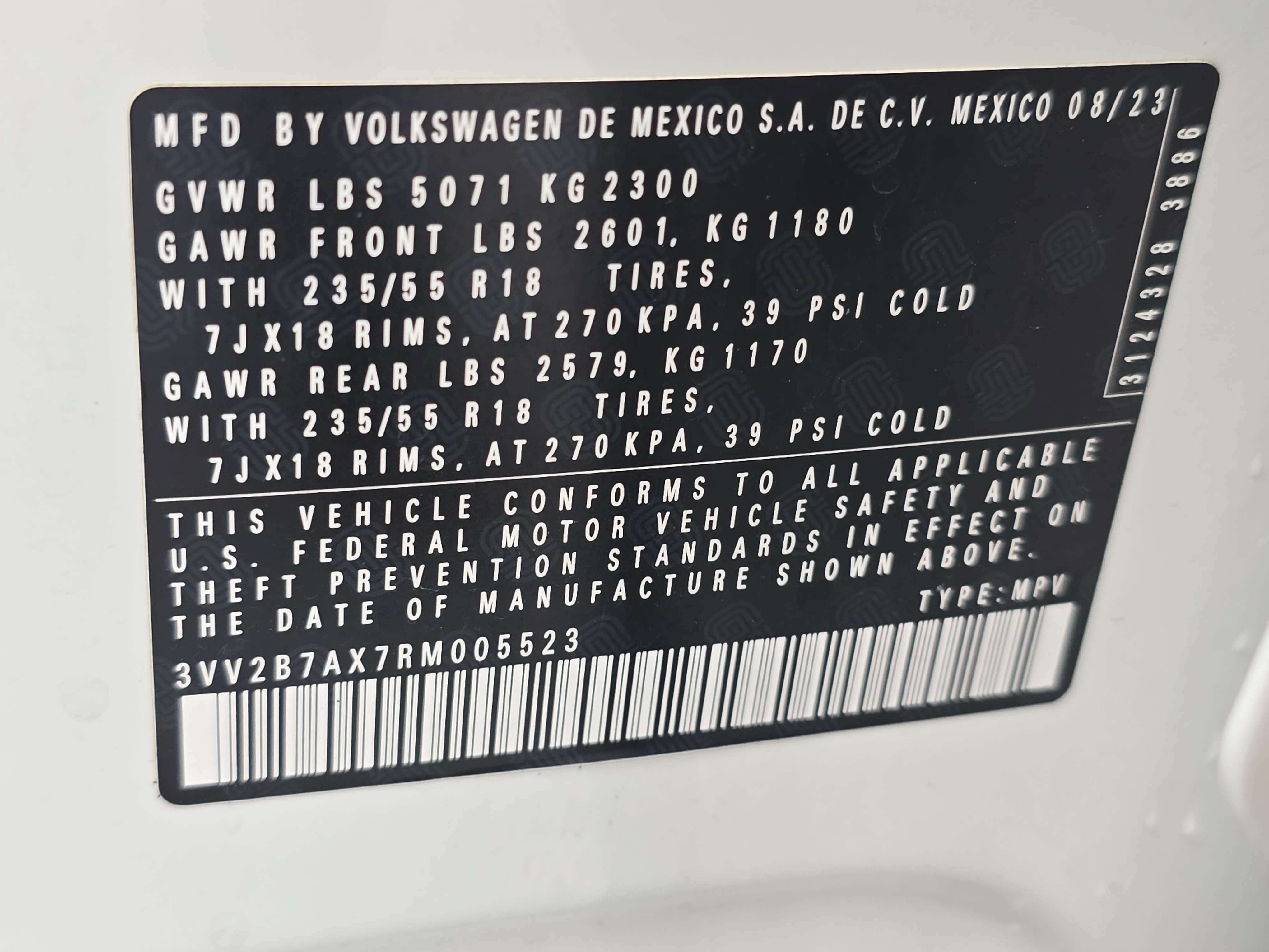 Used 2024 Volkswagen Tiguan SE AWD/4WD image 34
