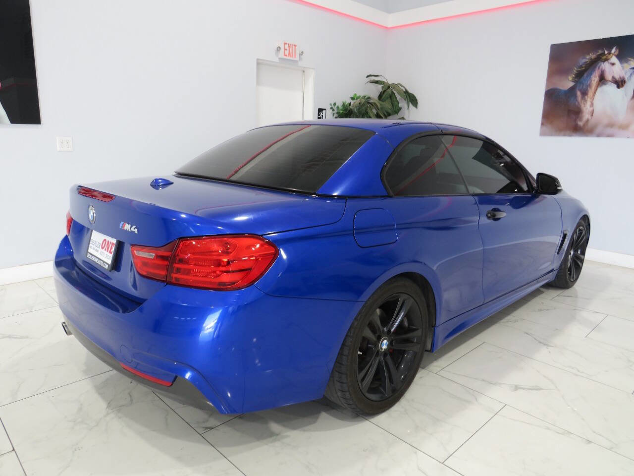Used 2016 BMW 428i Convertible w/ M Sport Package RWD image 3