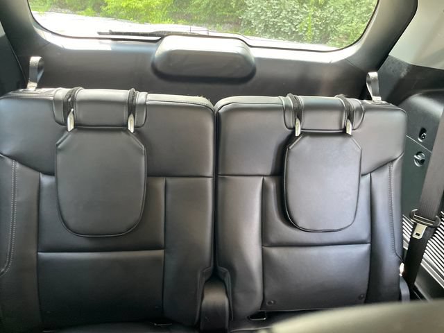 Used 2022 Ford Explorer XLT w/ Equipment Group 202A AWD/4WD image 21