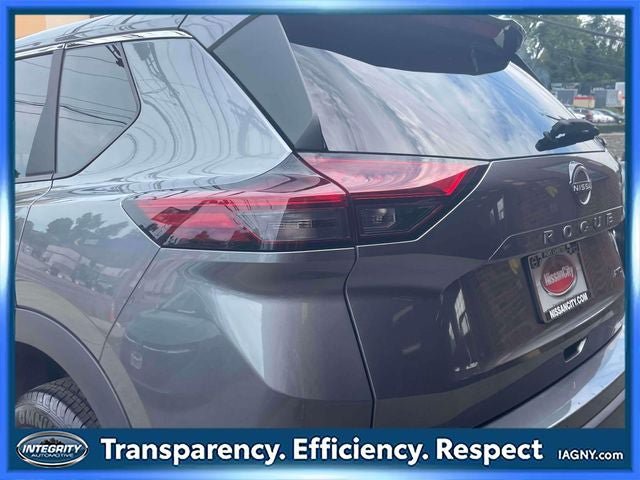 Certified 2025 Nissan Rogue S AWD/4WD image 11