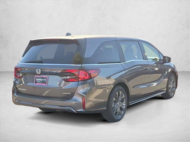 New 2026 Honda Odyssey Touring image 2