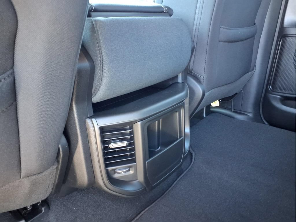 New 2026 RAM 1500 Express AWD/4WD image 12
