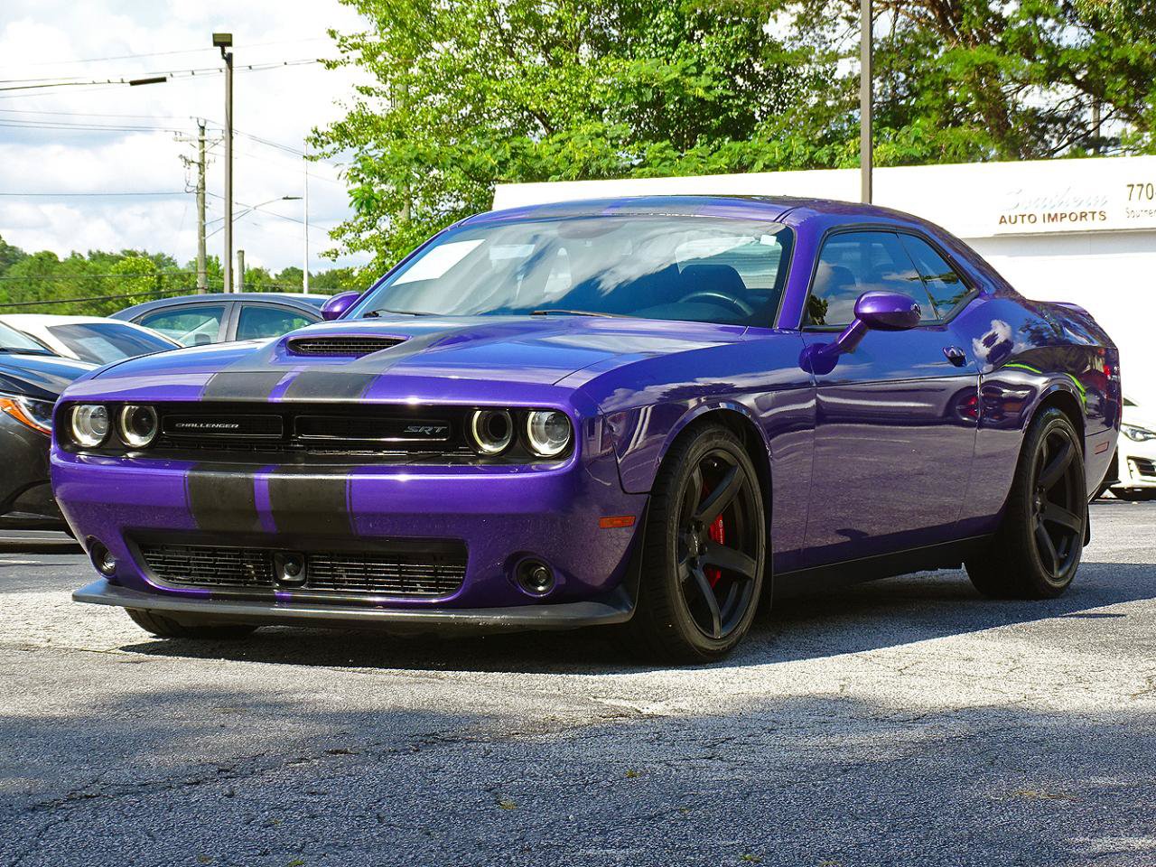 Used 2018 Dodge Challenger SRT w/ Technology Group RWD image 10