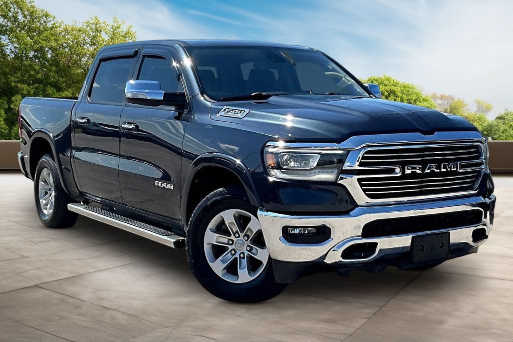Used 2019 RAM 1500 Laramie AWD/4WD image 11