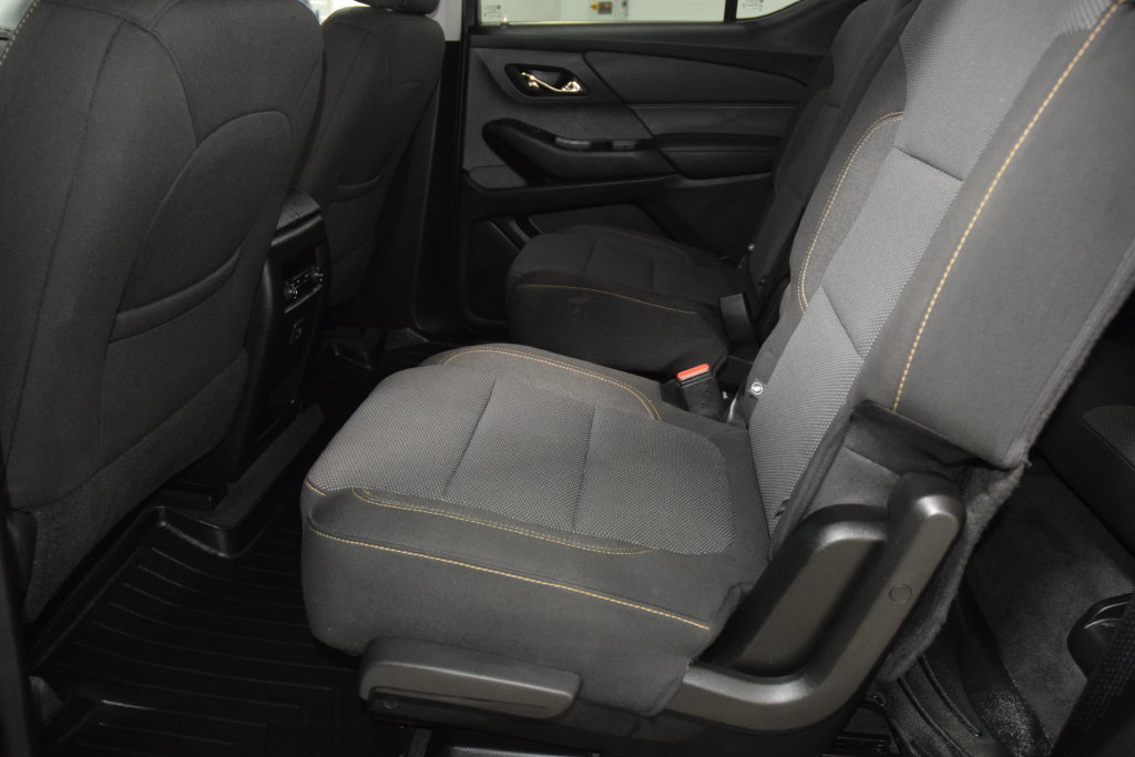 Used 2020 Chevrolet Traverse LT AWD/4WD image 42