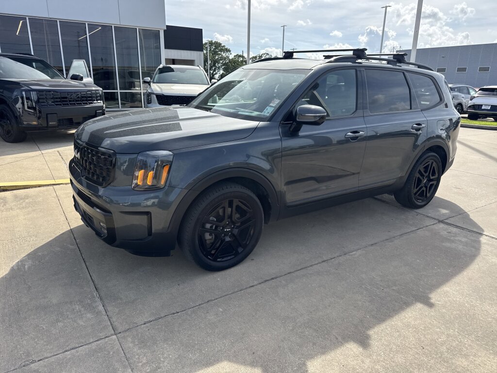 Used 2024 Kia Telluride SX Prestige X-Line image 2