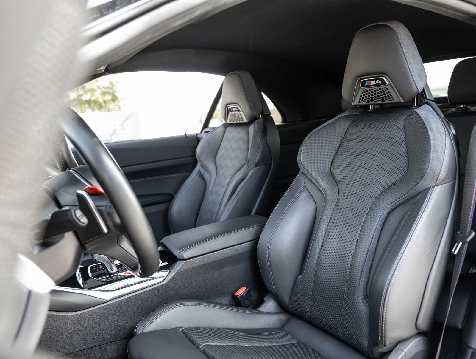 Used 2023 BMW M4 xDrive Competition image 5