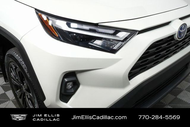 Used 2022 Toyota RAV4 XLE Premium image 34