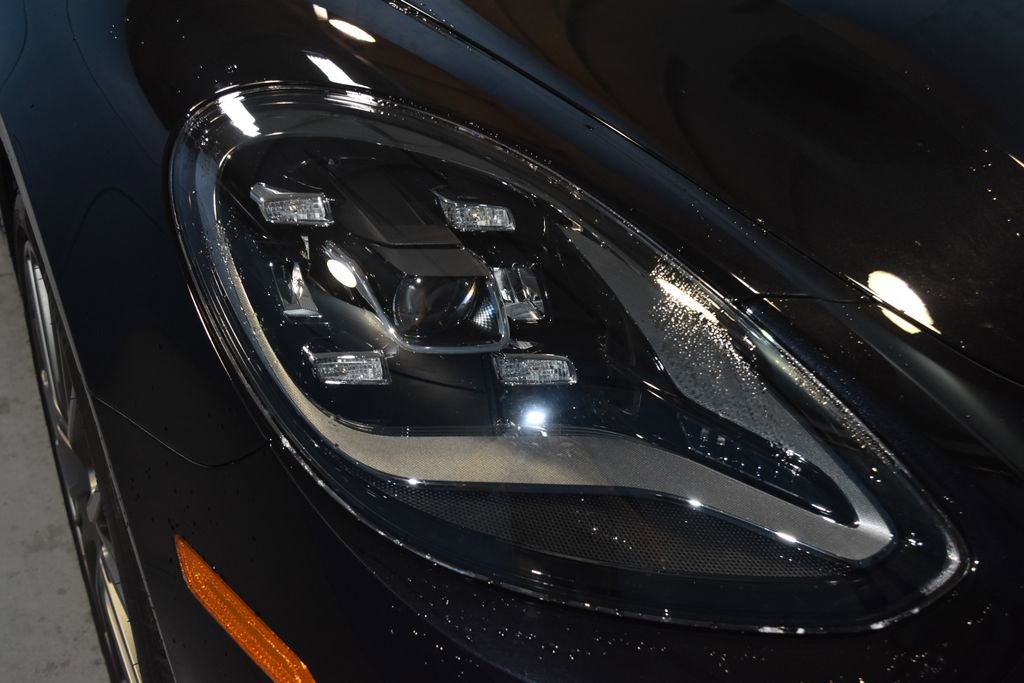 Used 2023 Porsche Panamera 4 Platinum Edition image 24