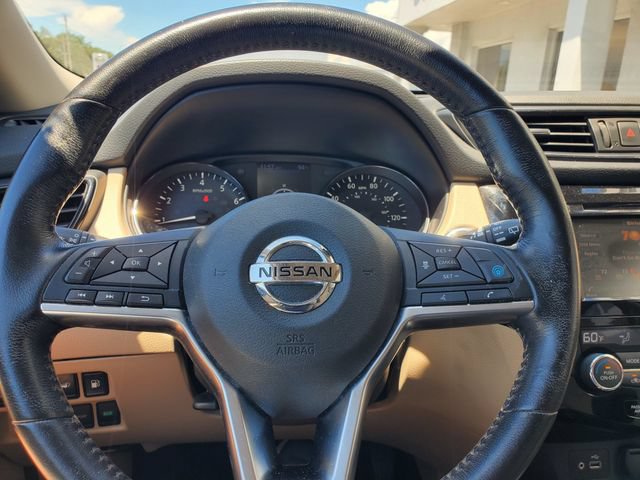 Used 2019 Nissan Rogue SV w/ Premium Package FWD image 19