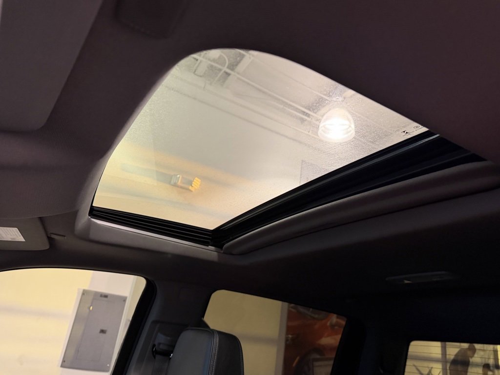 Used 2023 GMC Sierra 1500 Denali w/ Technology Package image 12