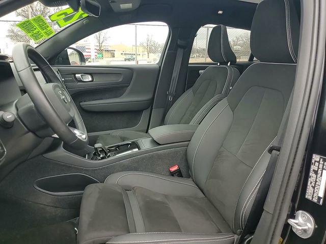 Used 2023 Volvo C40 P8 Recharge Ultimate image 10