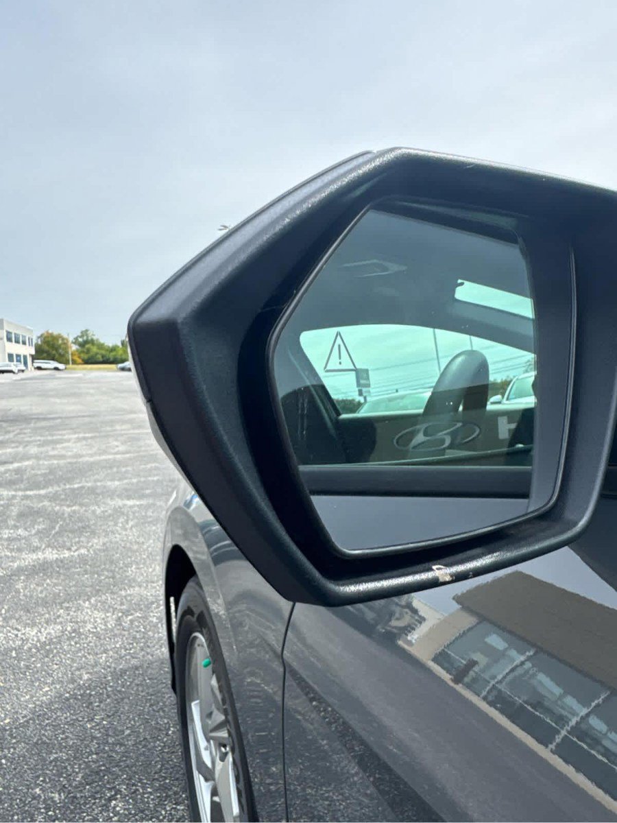 New 2026 Hyundai Elantra SE FWD image 21