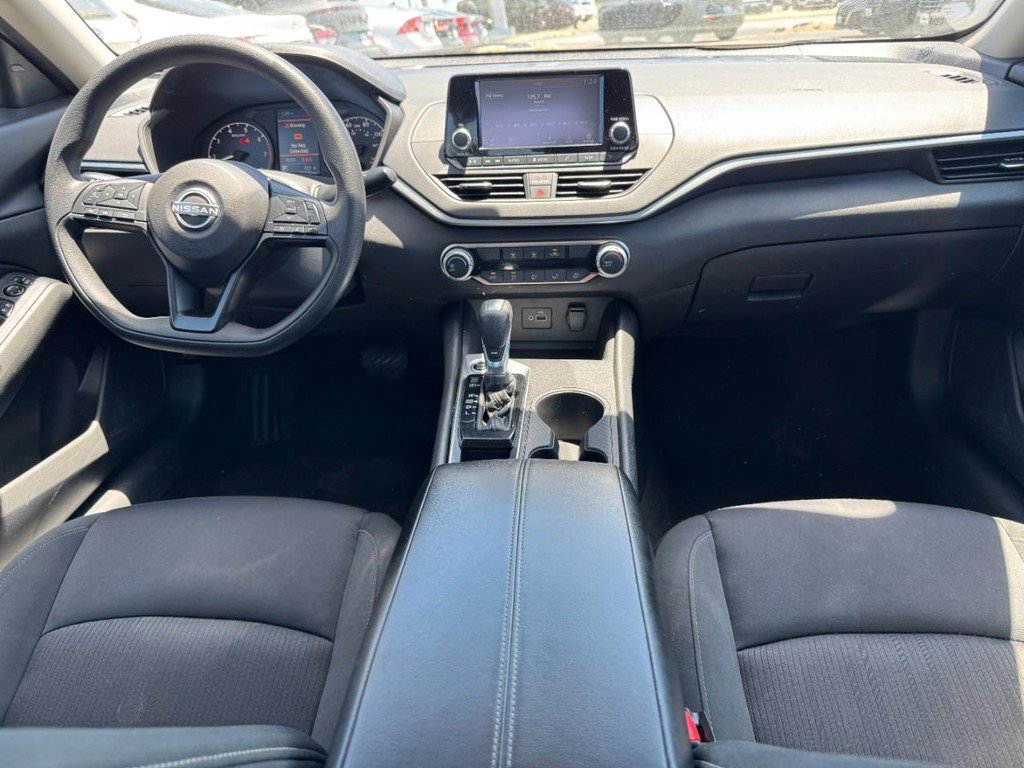 Used 2023 Nissan Altima 2.5 S FWD image 13