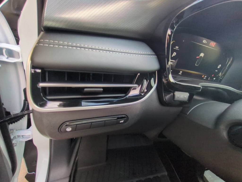 New 2027 INFINITI QX65 Luxe w/ Cargo Package AWD/4WD image 16