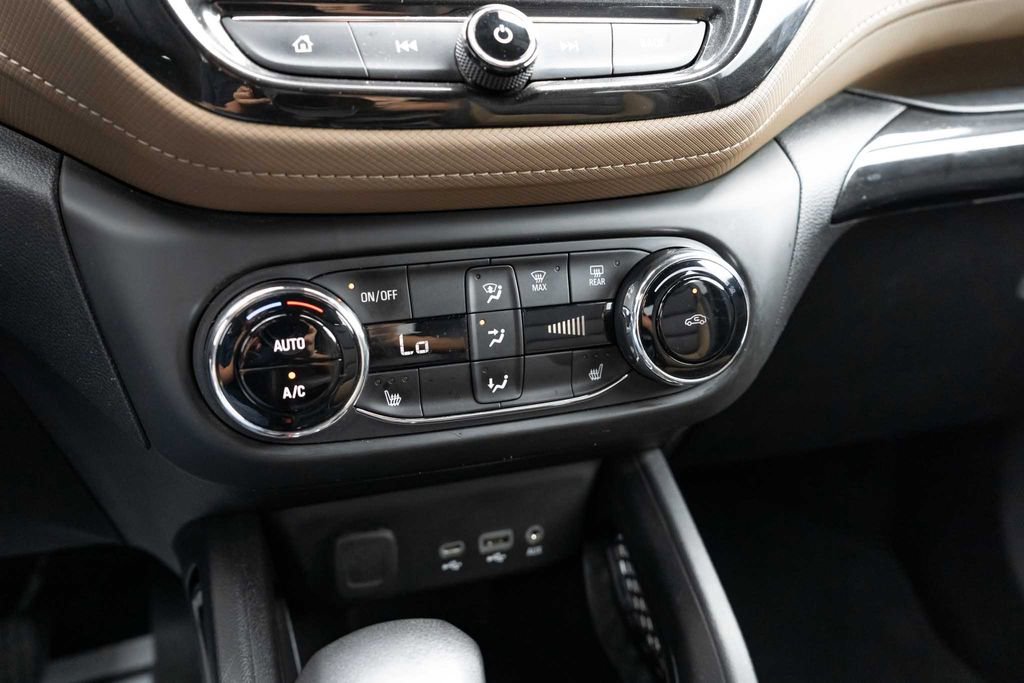 Used 2022 Chevrolet TrailBlazer ACTIV w/ Convenience Package FWD image 17