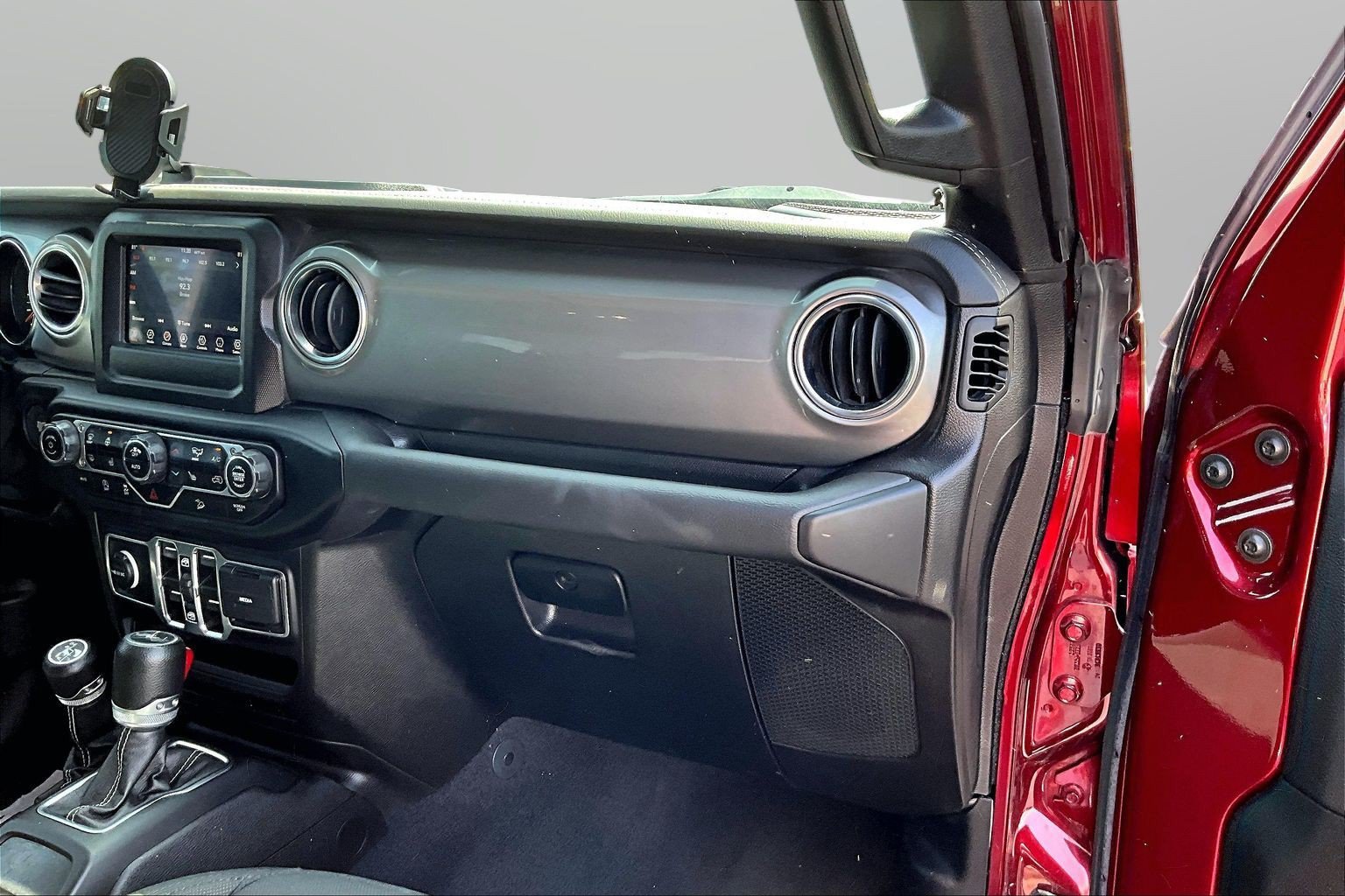 Used 2021 Jeep Wrangler Unlimited Sahara w/ Cold Weather Group AWD/4WD image 21