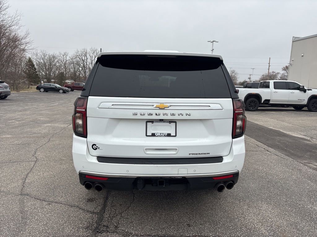 Used 2023 Chevrolet Suburban Premier image 7