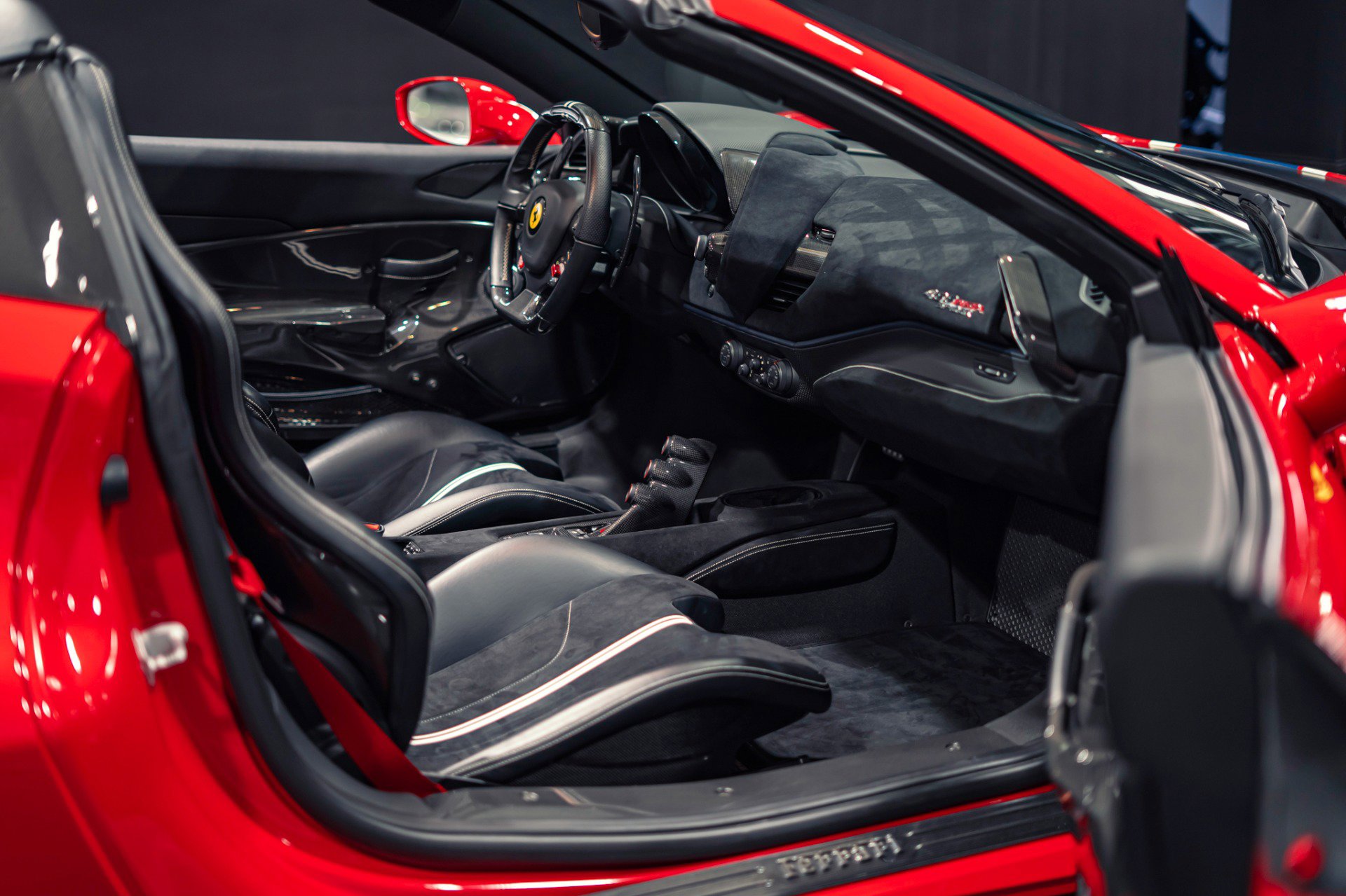 Used 2020 Ferrari 488 Pista Spider RWD image 39
