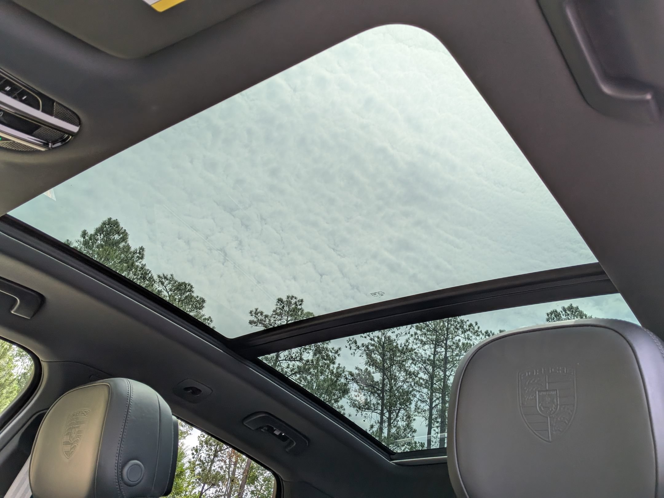 Certified 2022 Porsche Cayenne Platinum Edition AWD/4WD image 20