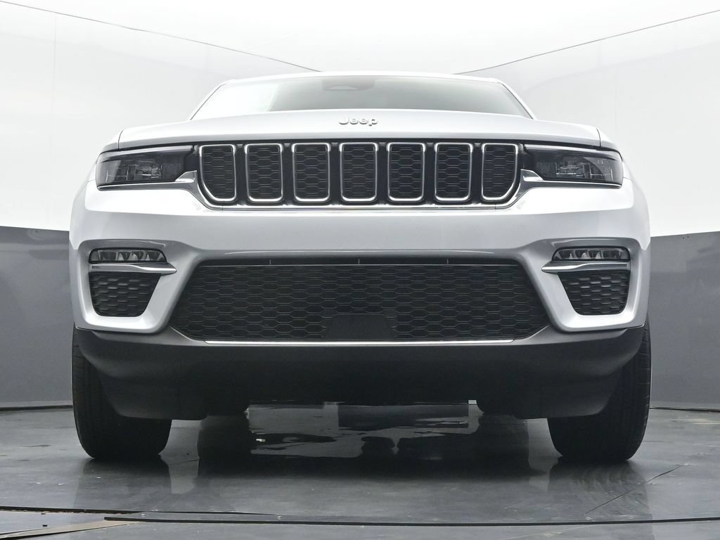 Used 2024 Jeep Grand Cherokee Limited AWD/4WD image 52