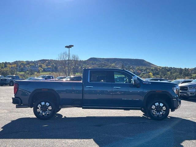 Certified 2026 GMC Sierra 3500 Denali w/ Denali Reserve Package AWD/4WD image 6