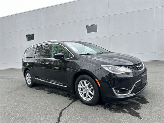 Used 2020 Chrysler Pacifica Touring-L image 7