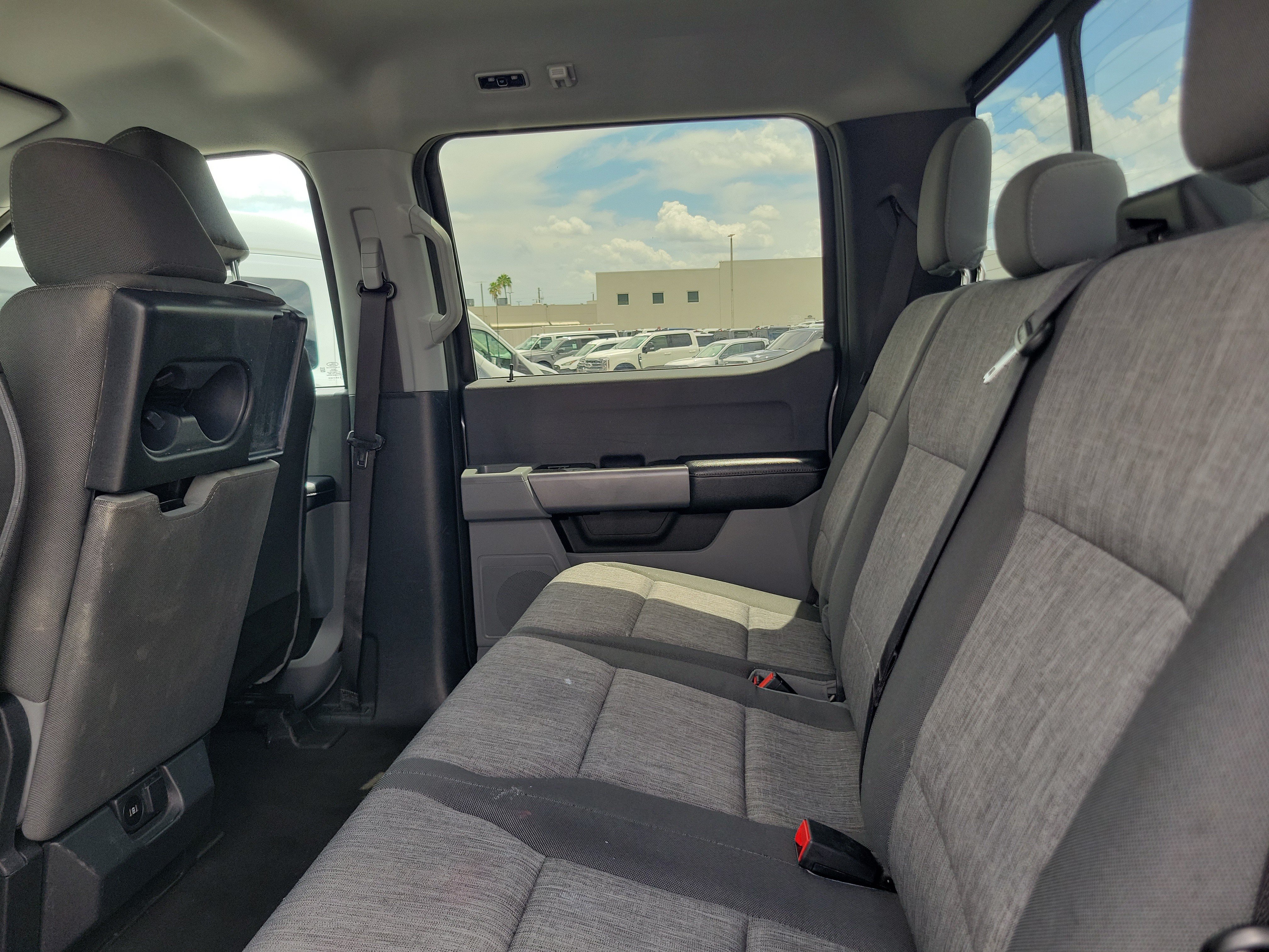 Used 2023 Ford F250 XL w/ STX Appearance Package AWD/4WD image 14