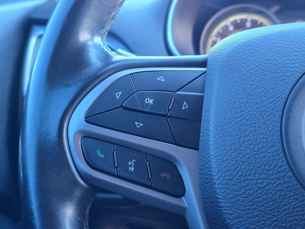 Used 2019 Jeep Cherokee Latitude Plus image 36